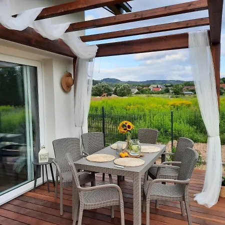 Pod Brzozka * Komarno